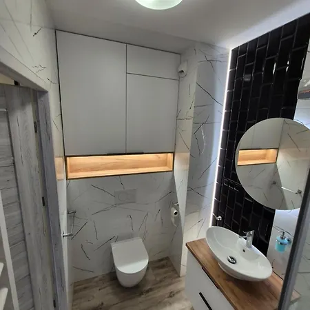Apartament Szmaragdowy- Klimatyzacja, Parking, Internet I Ekspres Do Kawy Wloclawek Exterior photo