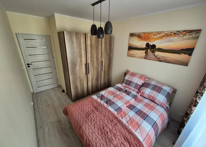 Apartament Szmaragdowy- Klimatyzacja, Parking, Internet I Ekspres Do Kawy